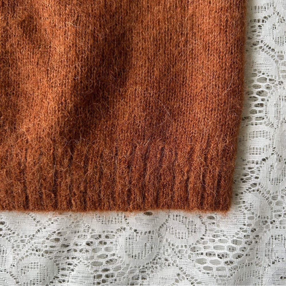 Everlane alpaca tee in copper xs - Picture 6 of 9